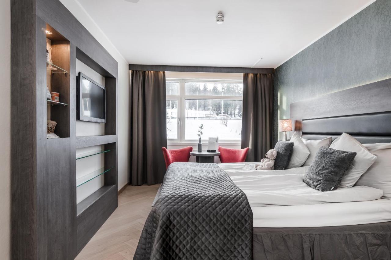 Hotell Hallstaberget Соллефтео Екстер'єр фото
