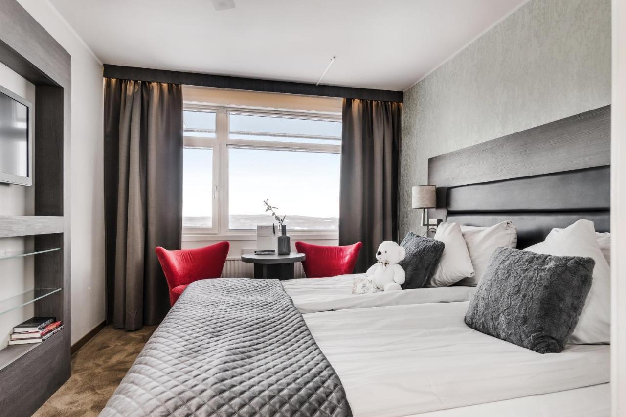 Hotell Hallstaberget Соллефтео Екстер'єр фото