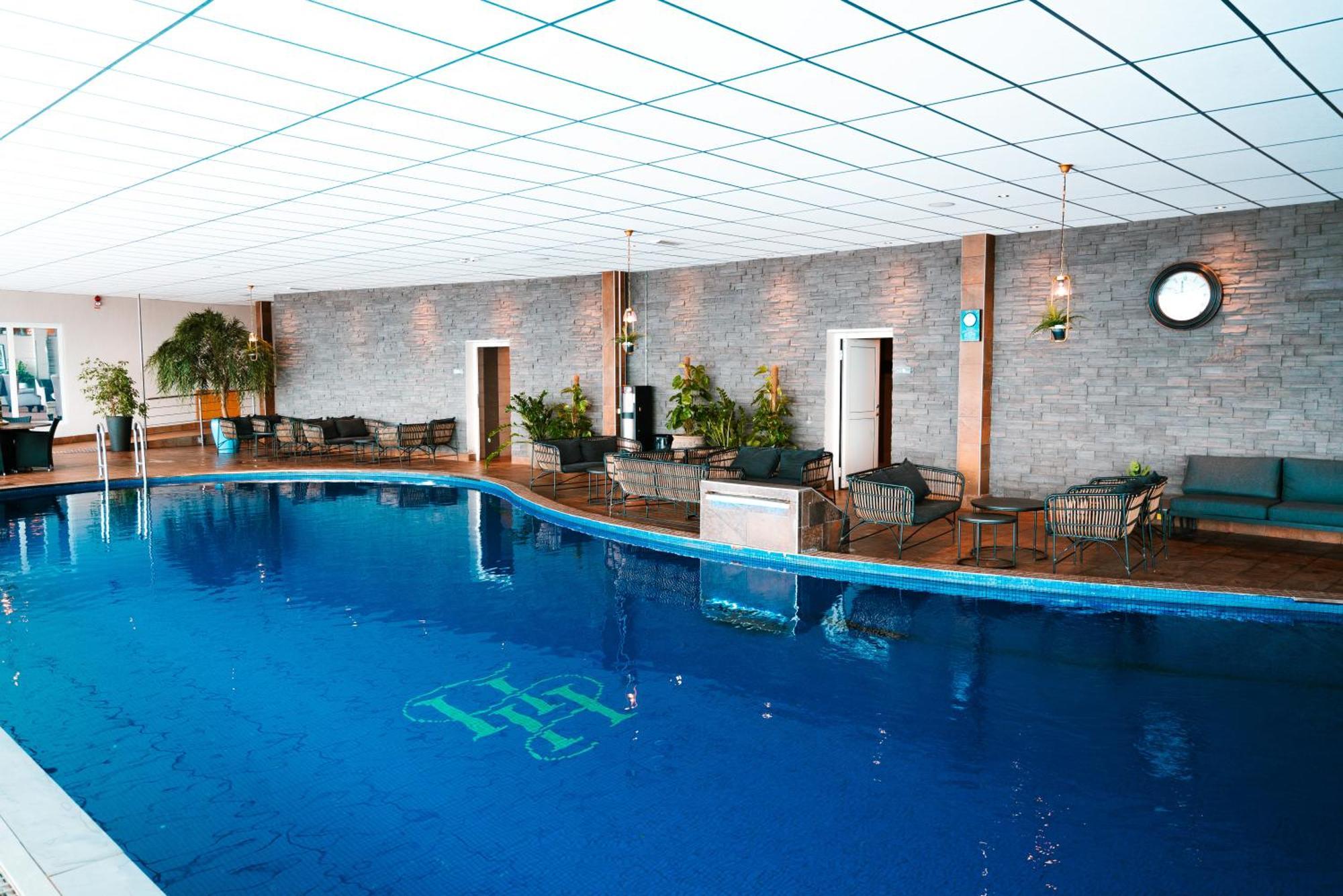 Hotell Hallstaberget Соллефтео Екстер'єр фото