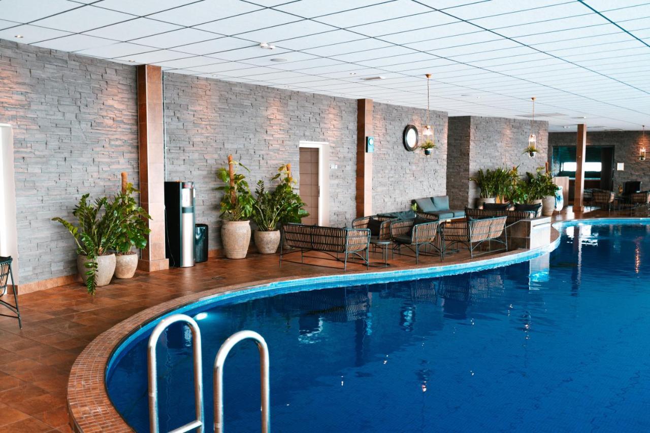 Hotell Hallstaberget Соллефтео Екстер'єр фото