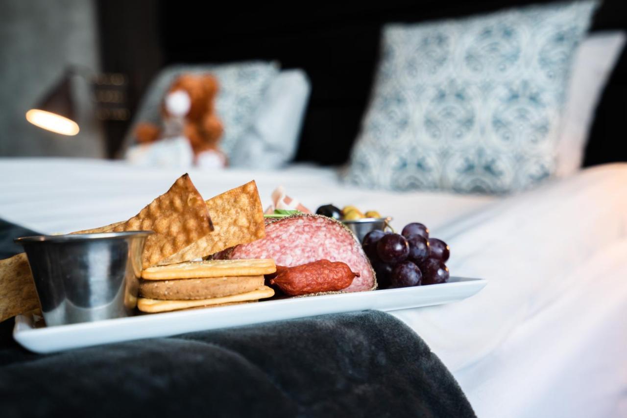 Hotell Hallstaberget Соллефтео Екстер'єр фото