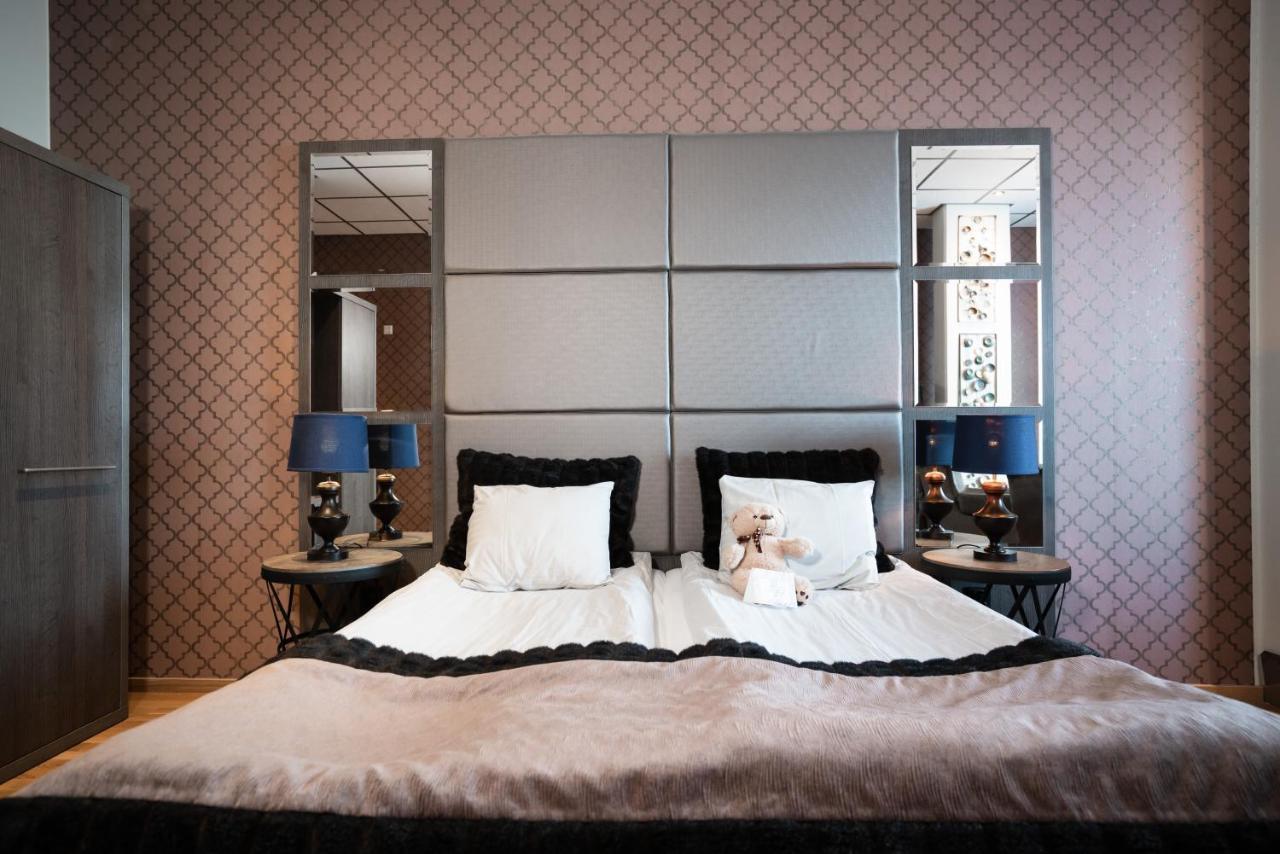 Hotell Hallstaberget Соллефтео Екстер'єр фото