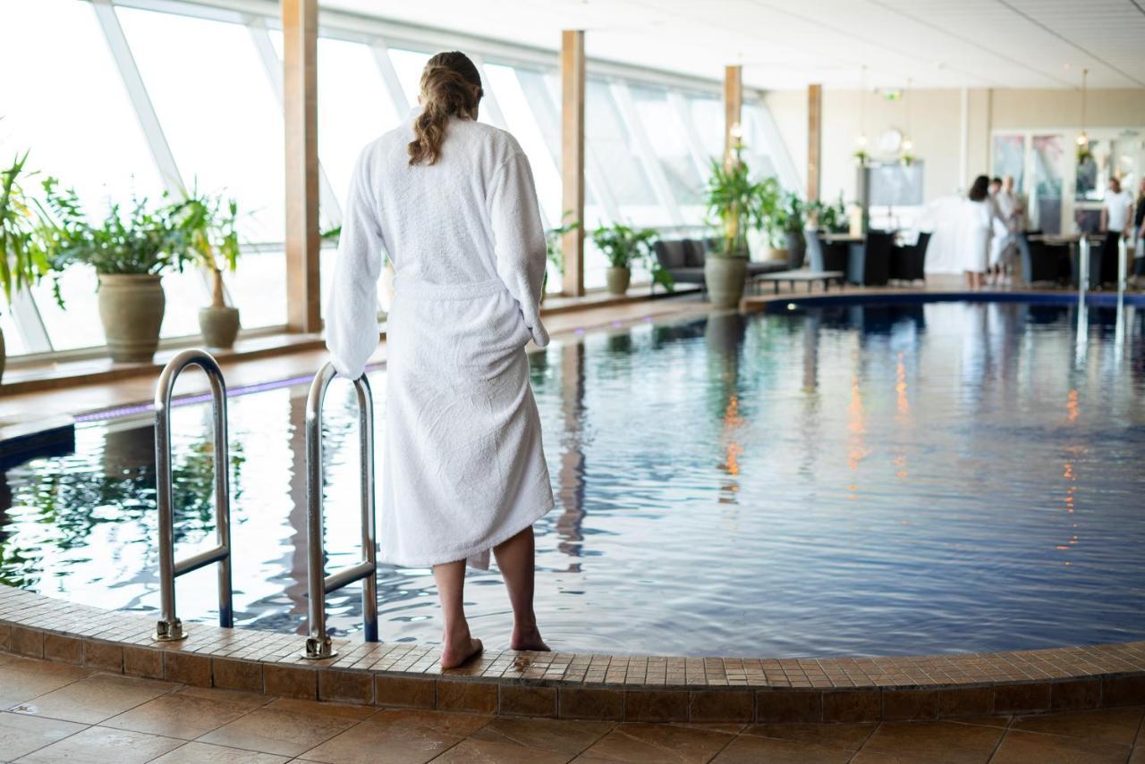 Hotell Hallstaberget Соллефтео Екстер'єр фото