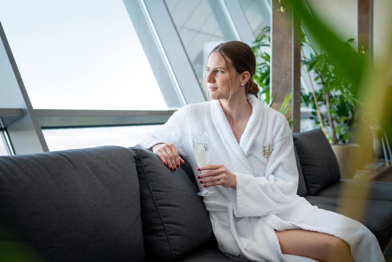 Hotell Hallstaberget Соллефтео Екстер'єр фото