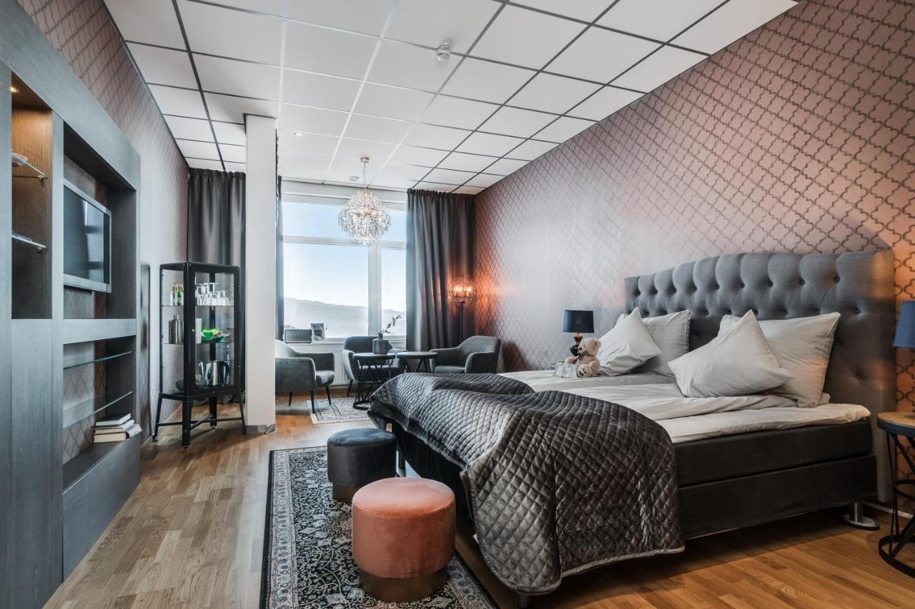 Hotell Hallstaberget Соллефтео Екстер'єр фото