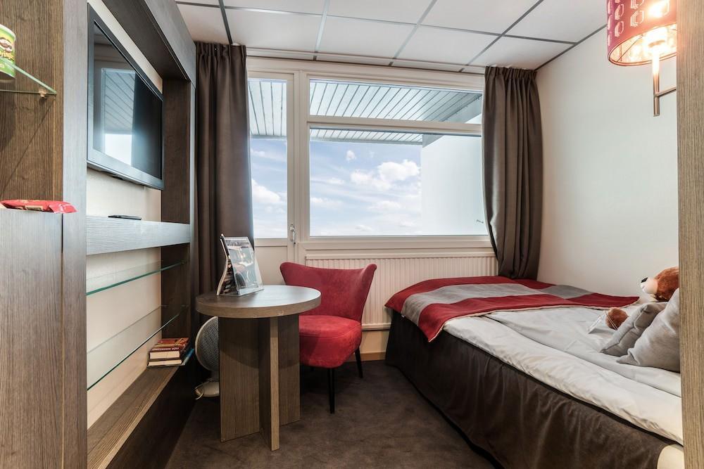 Hotell Hallstaberget Соллефтео Екстер'єр фото