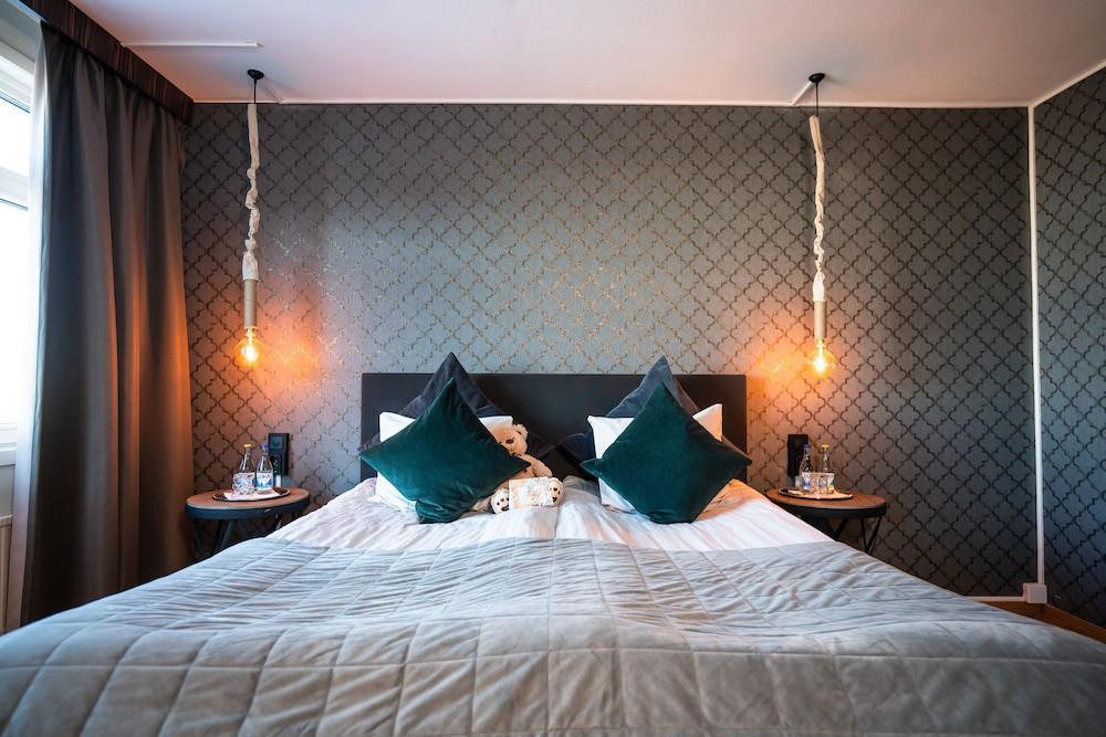 Hotell Hallstaberget Соллефтео Екстер'єр фото
