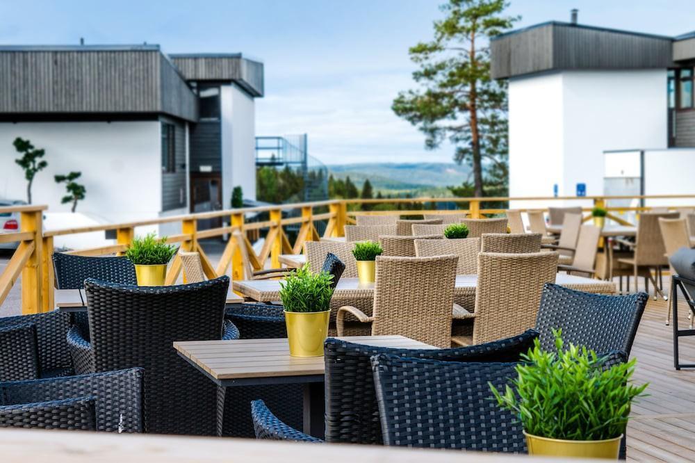 Hotell Hallstaberget Соллефтео Екстер'єр фото