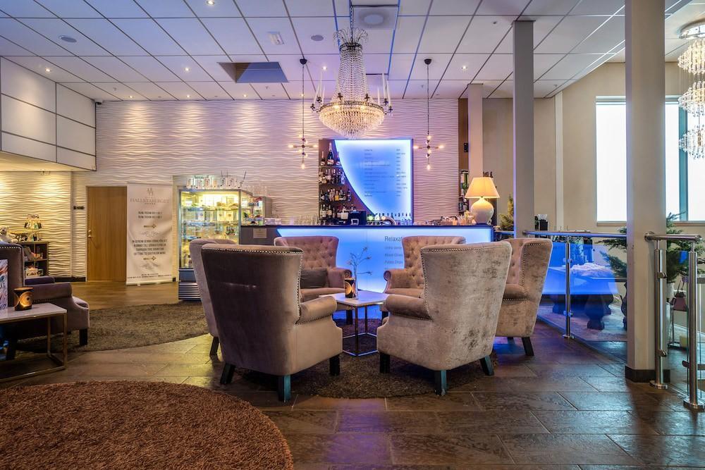 Hotell Hallstaberget Соллефтео Екстер'єр фото